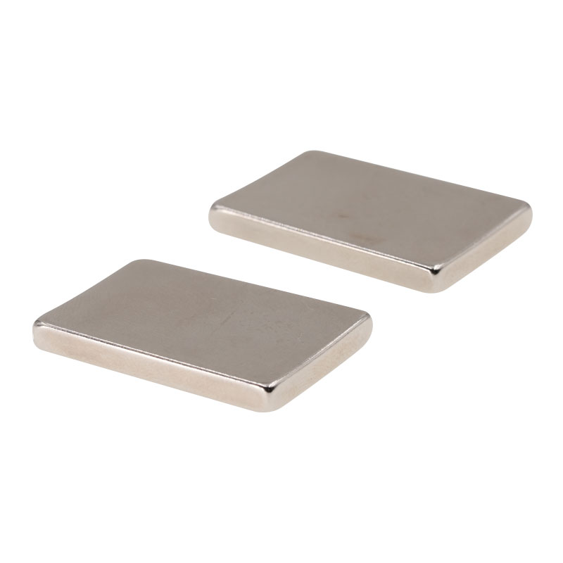 Magnet untuk kenderaan udara tanpa pemandu