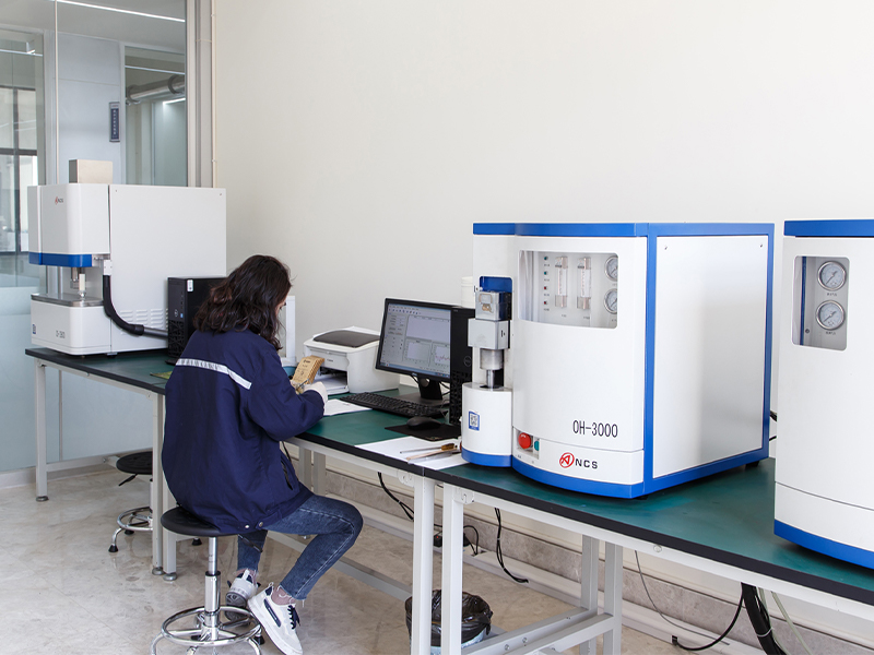 Penganalisis Hidrogen, Oksigen, Karbon dan Sulfur